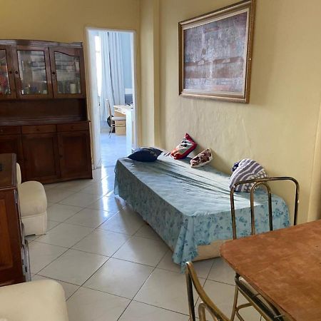 Apartamento Em Copacabana A Um Quarteirao Da Praia! Διαμέρισμα Ρίο ντε Τζανέιρο Εξωτερικό φωτογραφία